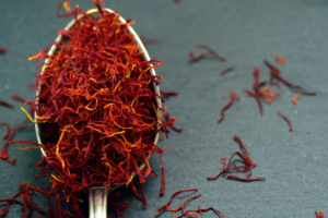 Saffron cultivation Saffron cultivation ಸಸ್ಟೇನಬಲ್_ಫಾರ್ಮಿಂಗ್: ಮನೆಯ ಟೆರೇಸ್ನಲ್ಲಿ ಕೇಸರಿ ಬೆಳೆಯುವ ರಹಸ್ಯ!
